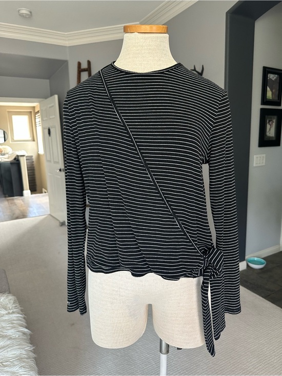 MELI Tops - MELI Striped Long-Sleeve Tie-Side Top black and White size large
